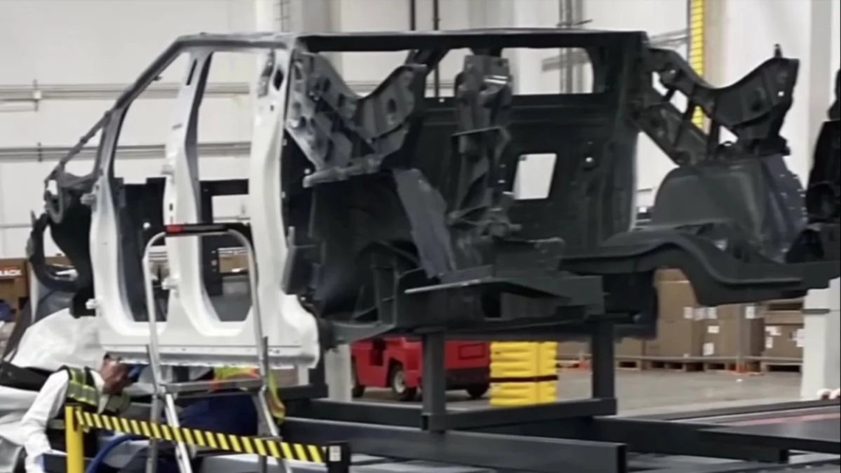 Tesla Cybertruck Cybertruck trailering explained 46662C2A-8205-44F7-AE49-591489D02A76