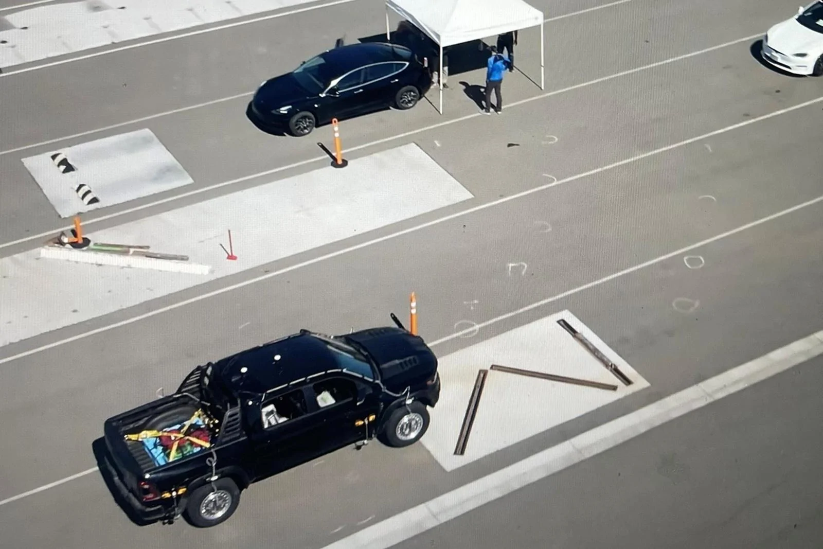 Tesla Cybertruck Steel wheels (steelies) and Wheel Force Transducers (precision measurement equipment) spotted on Cybertruck prototype 4/06/2023 839961