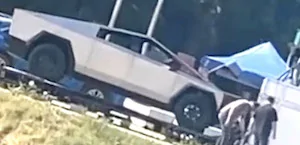 Tesla Cybertruck Alleged Front Cast For Cybertruck! Jk.. ITS A MODEL Y cybertruck frunk open