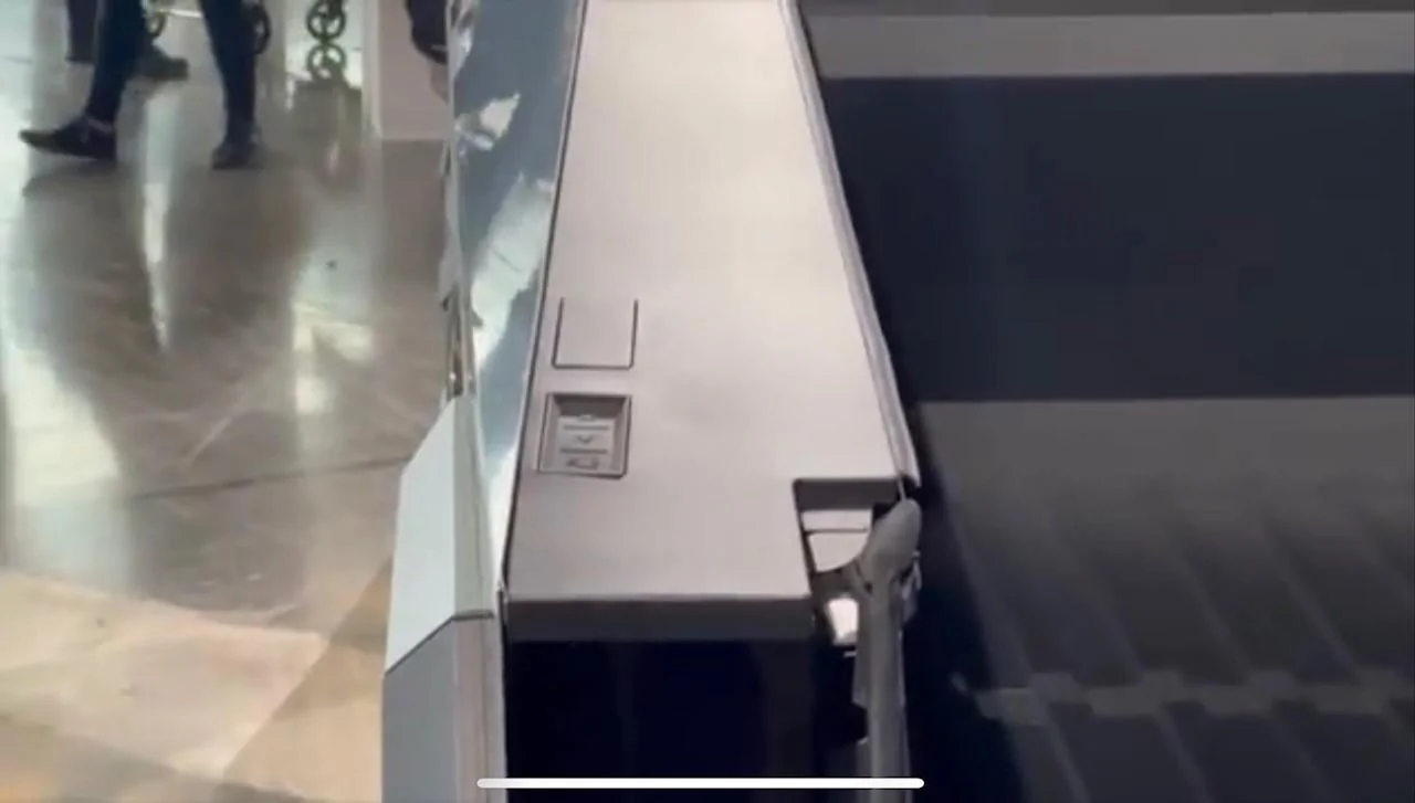 Tesla Cybertruck Mounting (?) Points in Cybertruck Bed Floor - Ideas? ct sail