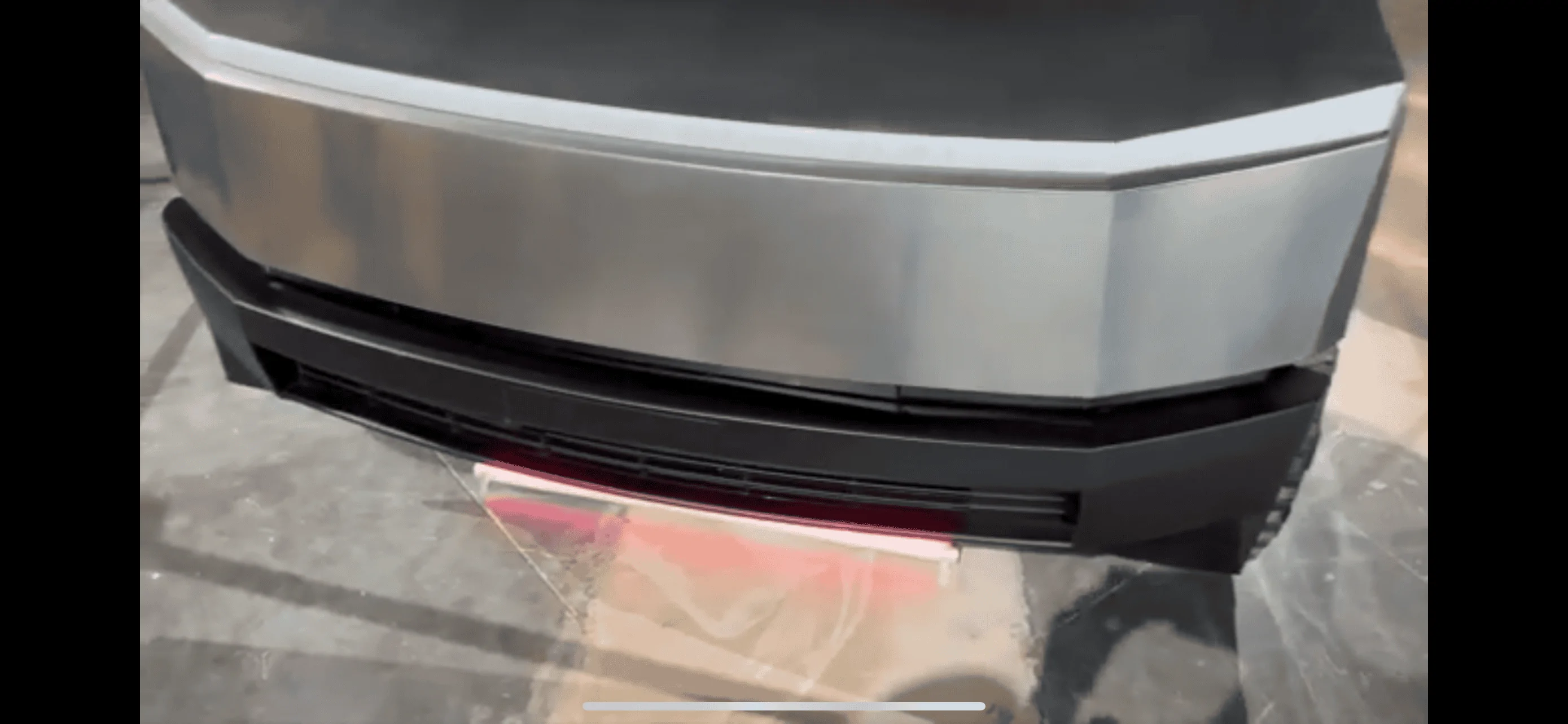 Tesla Cybertruck Cybertruck spotted with frunk open, revealing waterfall design! C7035560-A152-424F-8E4E-1EAE08AD206B