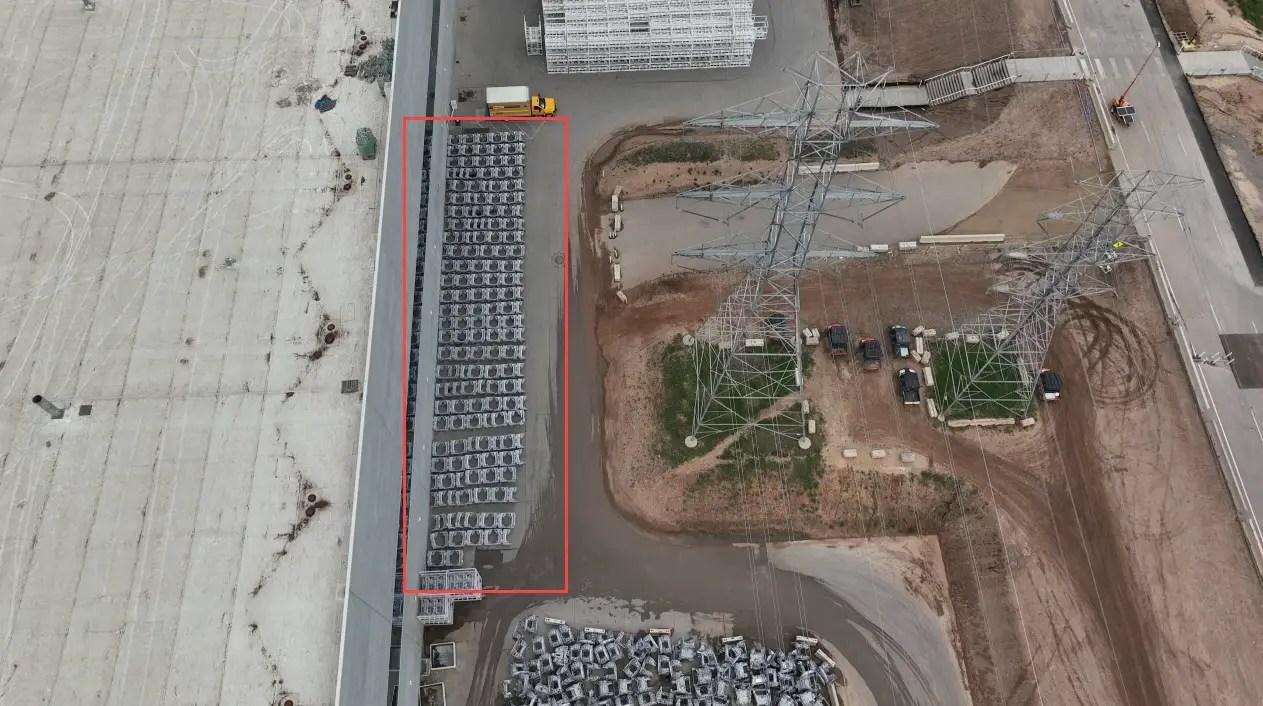 Tesla Cybertruck [Correction: Not 100+ Cybertruck Castings spotted at Giga factory] Model Y Castings cybertruck-castings2