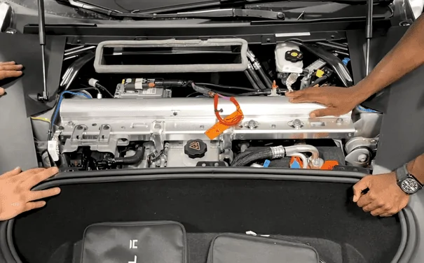Tesla Cybertruck Tesla Q1 2023 Earnings Report; Cybertruck Status Maintains "Tooling" Status, Pilot Production Line Photos Shown! 📸 1681956578961