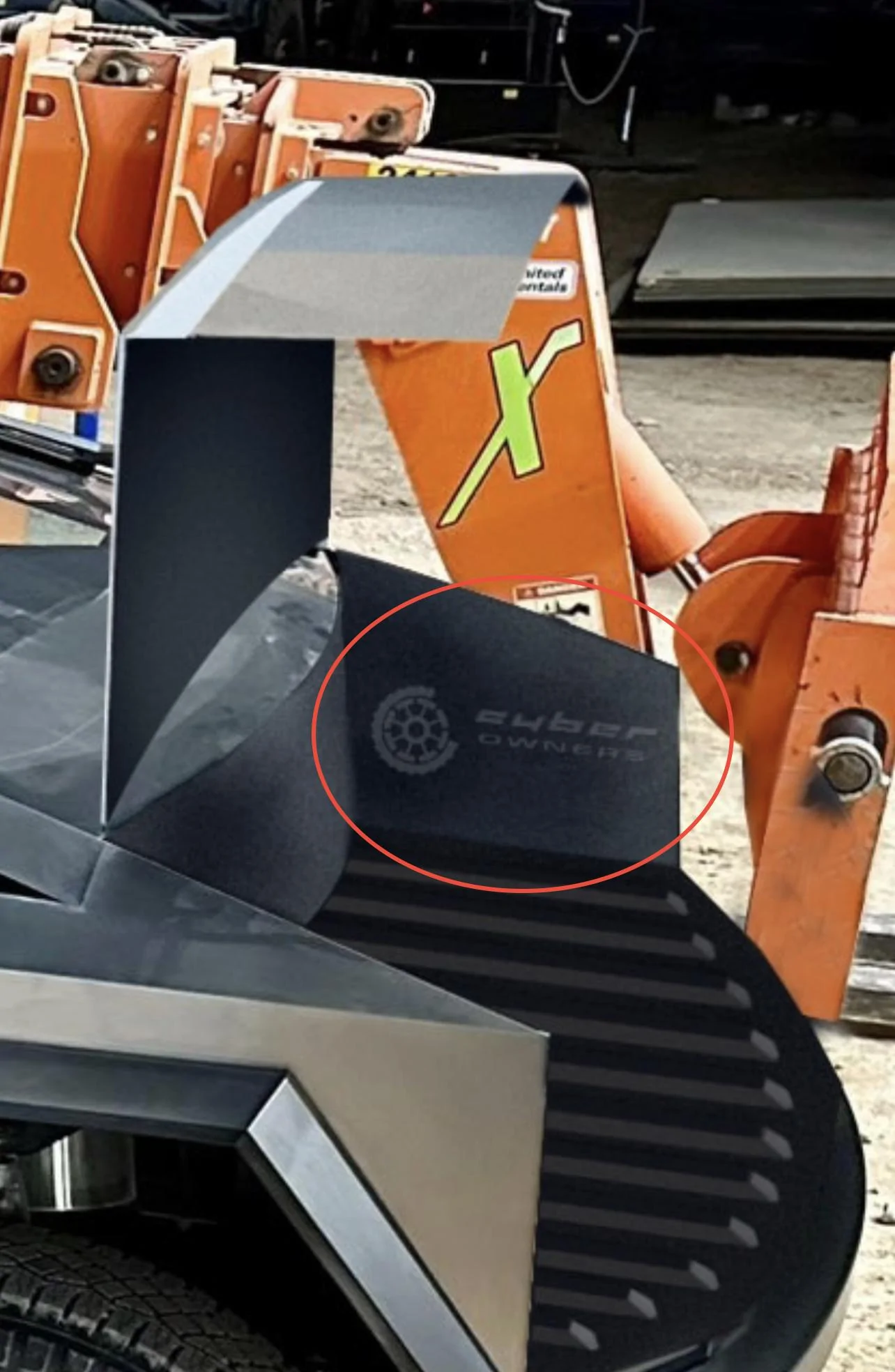 Tesla Cybertruck Cybertruck spotted with frunk open, revealing waterfall design! CCEE709D-AB71-4948-AE2D-0FB220628373