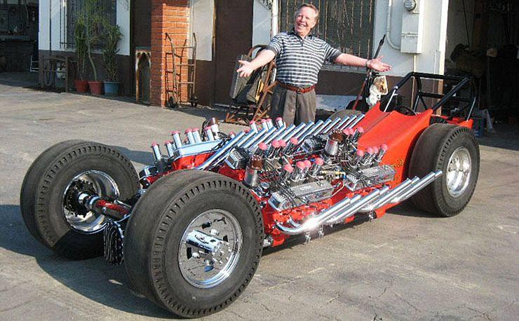 Tesla Cybertruck 2 or 3 motor vs 4 motor off road capabilities Tommy-Ivo-with-showboat