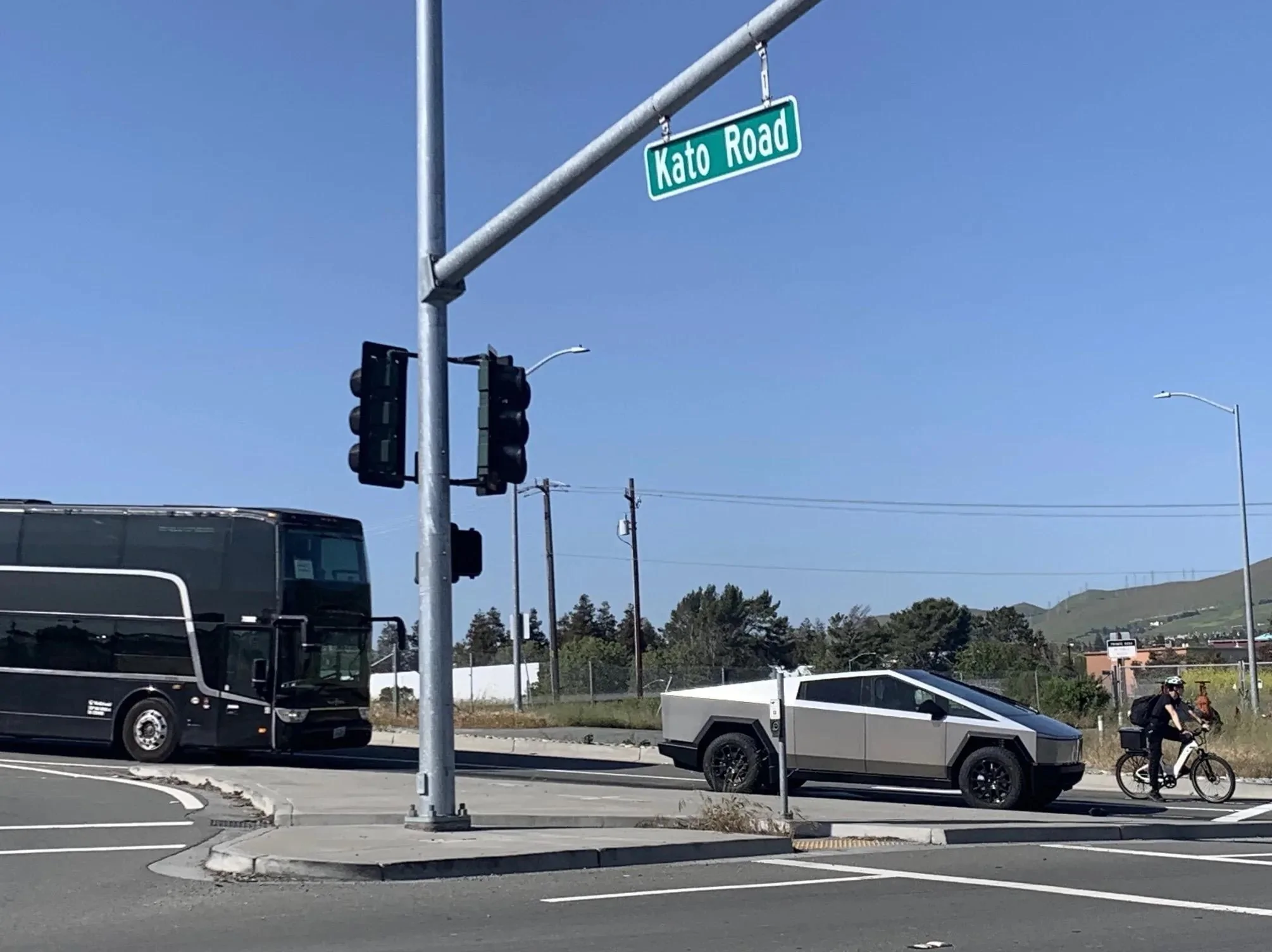 Tesla Cybertruck Latest Cybertruck sighting from Fremont [4/25/23] Tesla-Cybertruck-sighting-2