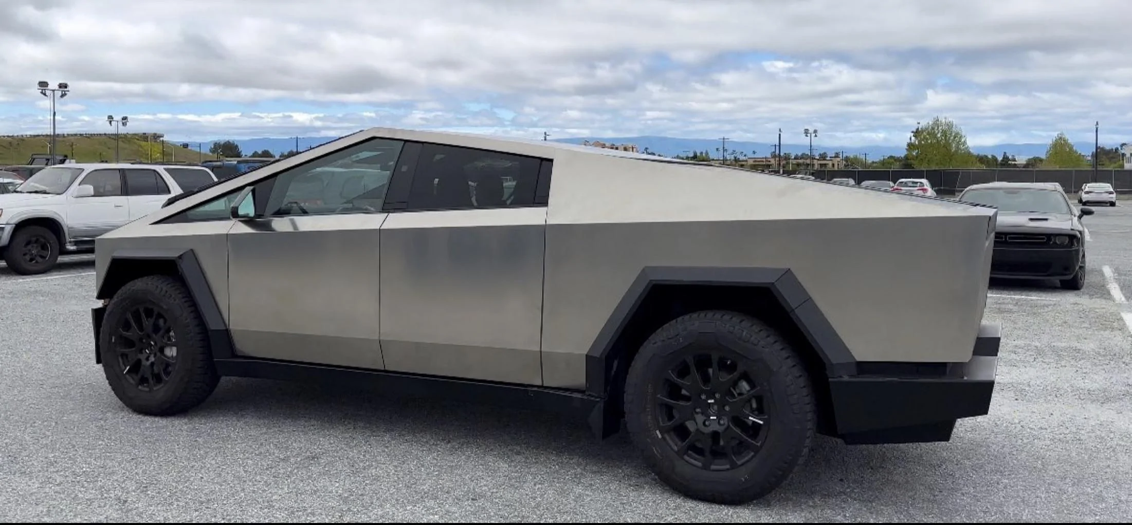Tesla Cybertruck CYBERTRUCK SPOTTED @ FREMONT (04/30/2023) BB6AB9E6-E263-4D2C-90C3-17CB25CE0ED2