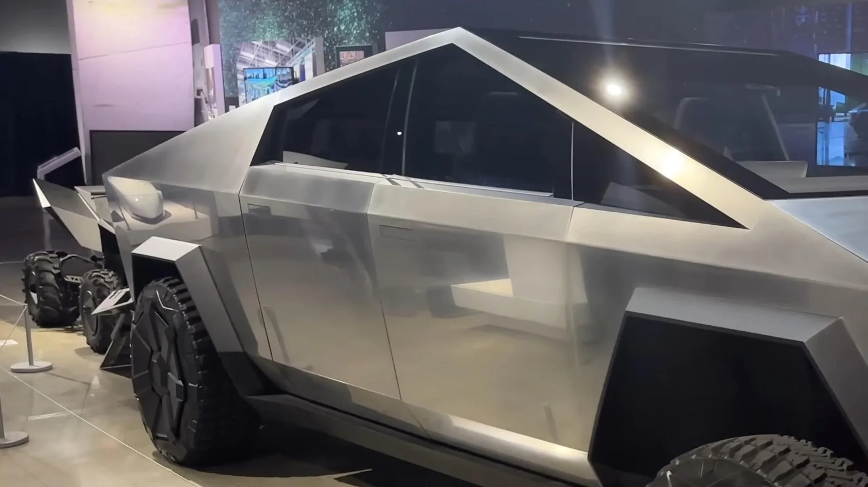 Tesla Cybertruck Cybertruck Vault Sides CT-0