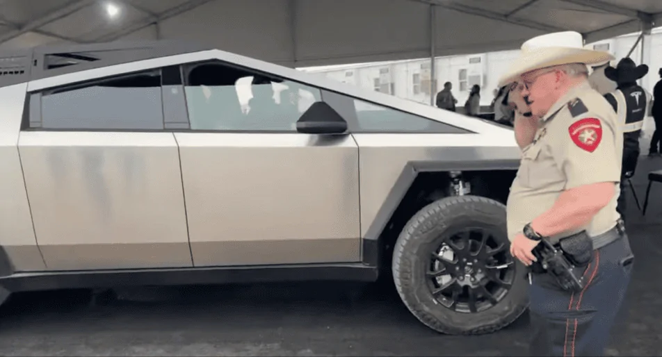 Tesla Cybertruck What's a deal-breaker for you? 1683606805849