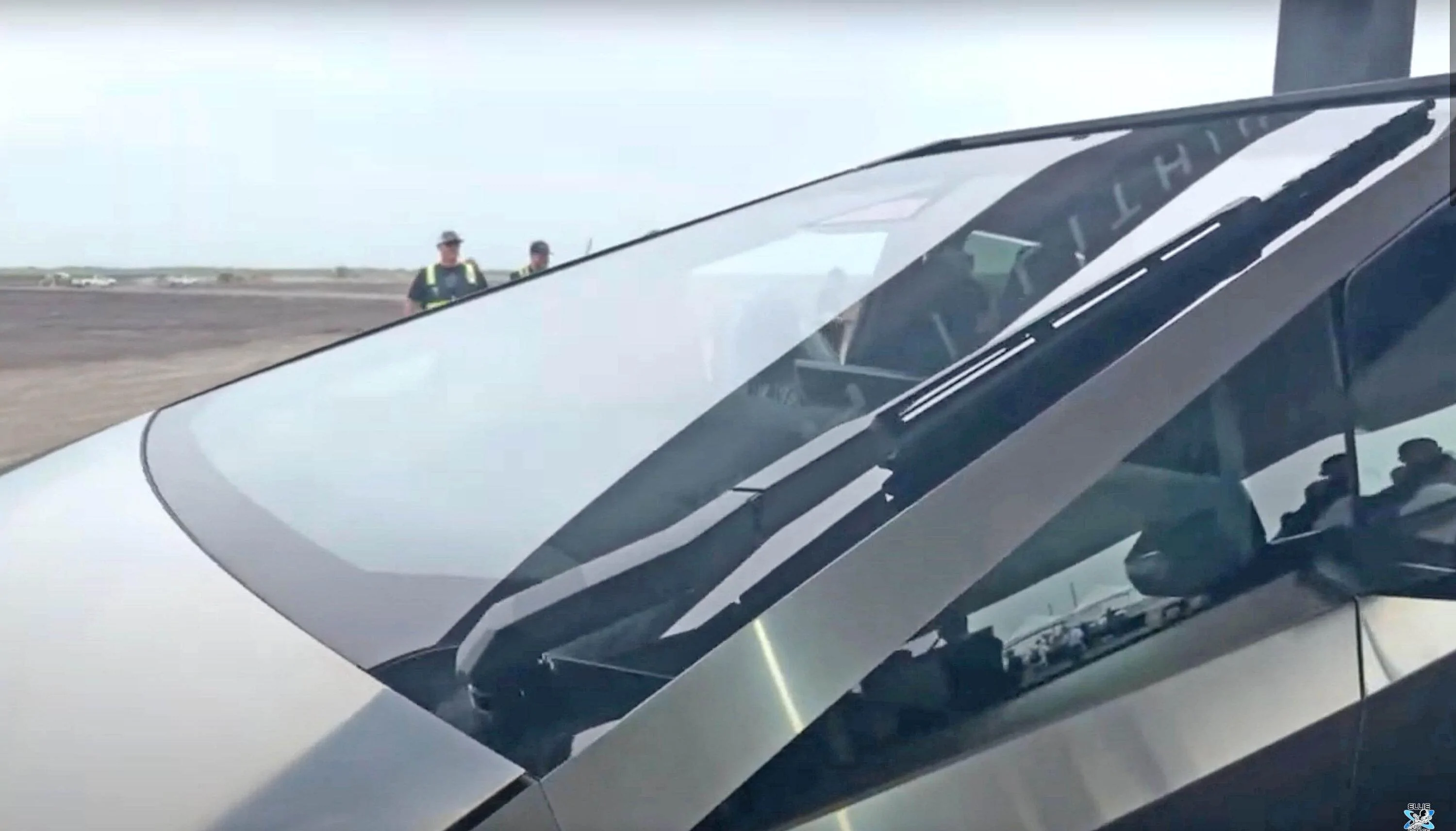 cybertruck-windshield-wiper-jpg.jpg