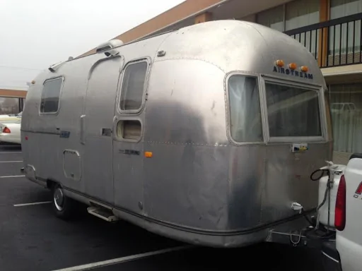 Tesla Cybertruck Anyone polishing their Stainless Steel Cybertruck to a mirror like finish? 23AA9F02-4BE0-4465-9A55-7B2F63BF5057
