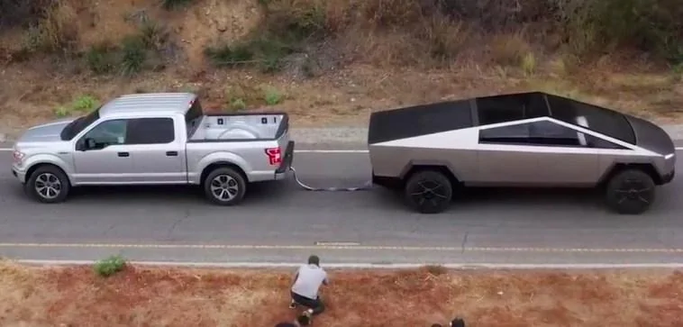 Tesla Cybertruck Update: Cybertruck Will Keep Concept's Size, But Separate Smaller Cybertruck Likely! CT F150