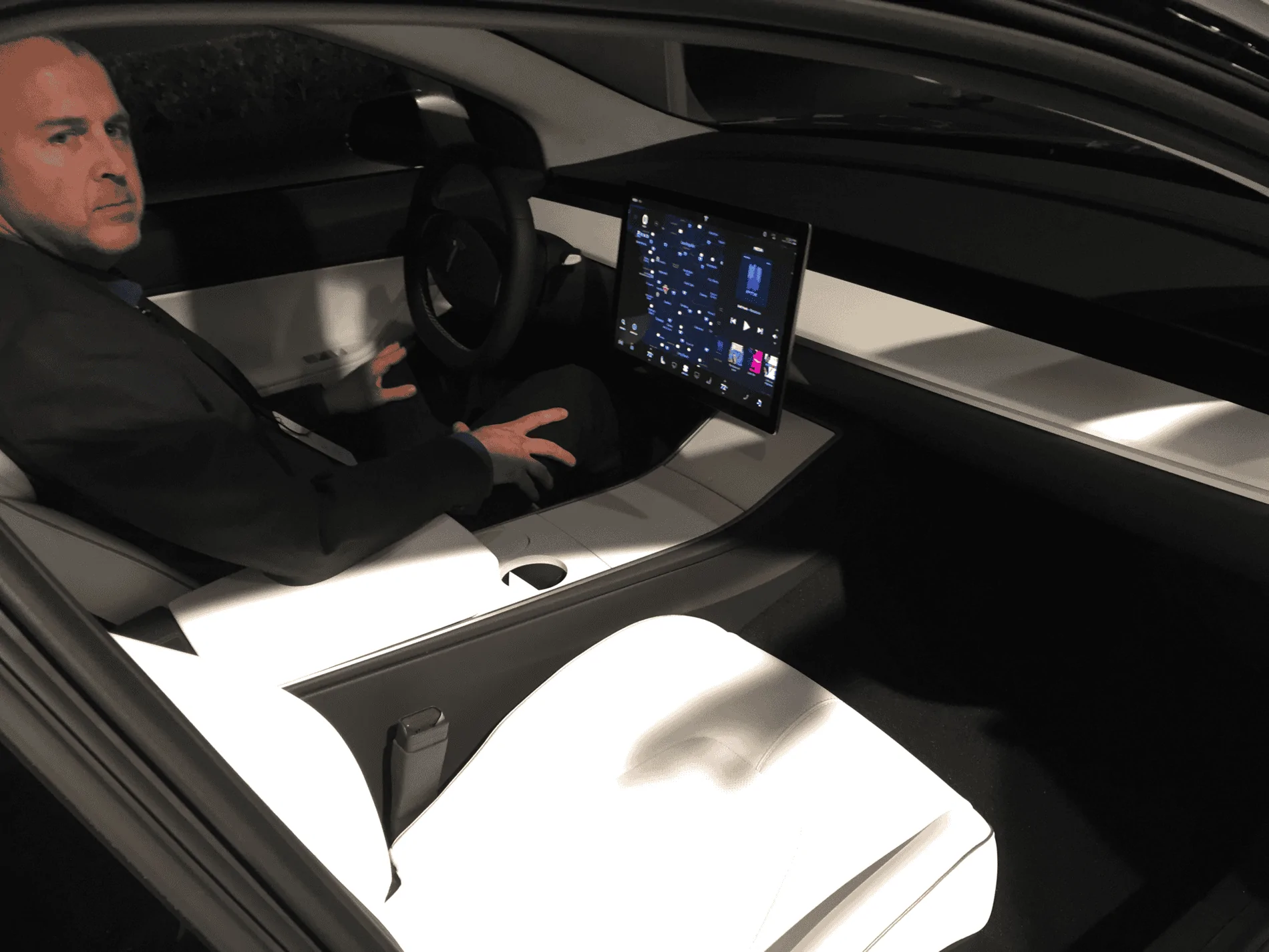Tesla Cybertruck Cybertruck Interior Compared to Competitors (Sandy Munro Series) 1592416628735