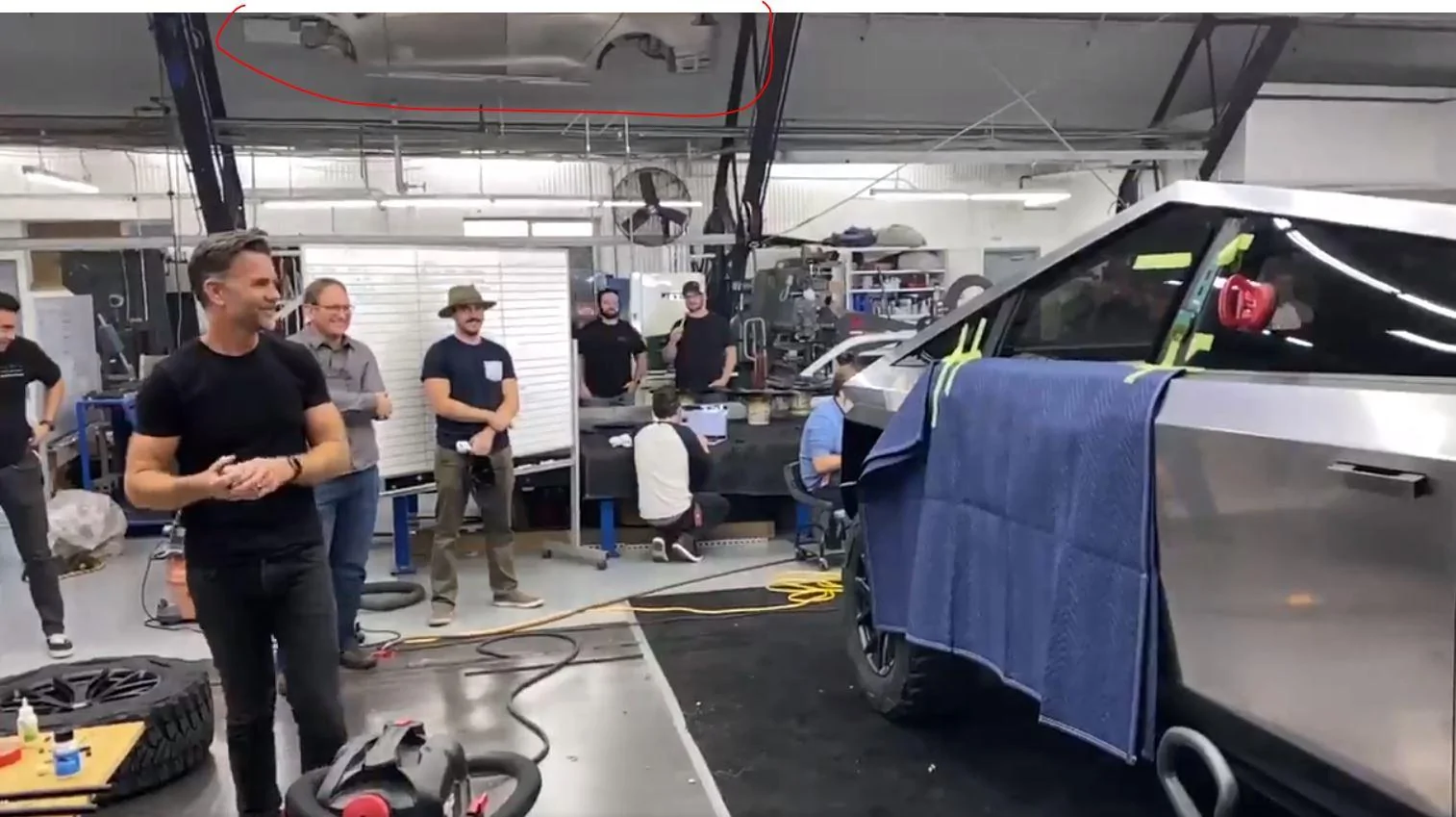 Tesla Cybertruck Cybertruck pics & videos from the Petersen Automotive Museum [Dates Extended Until July 5] ModelS