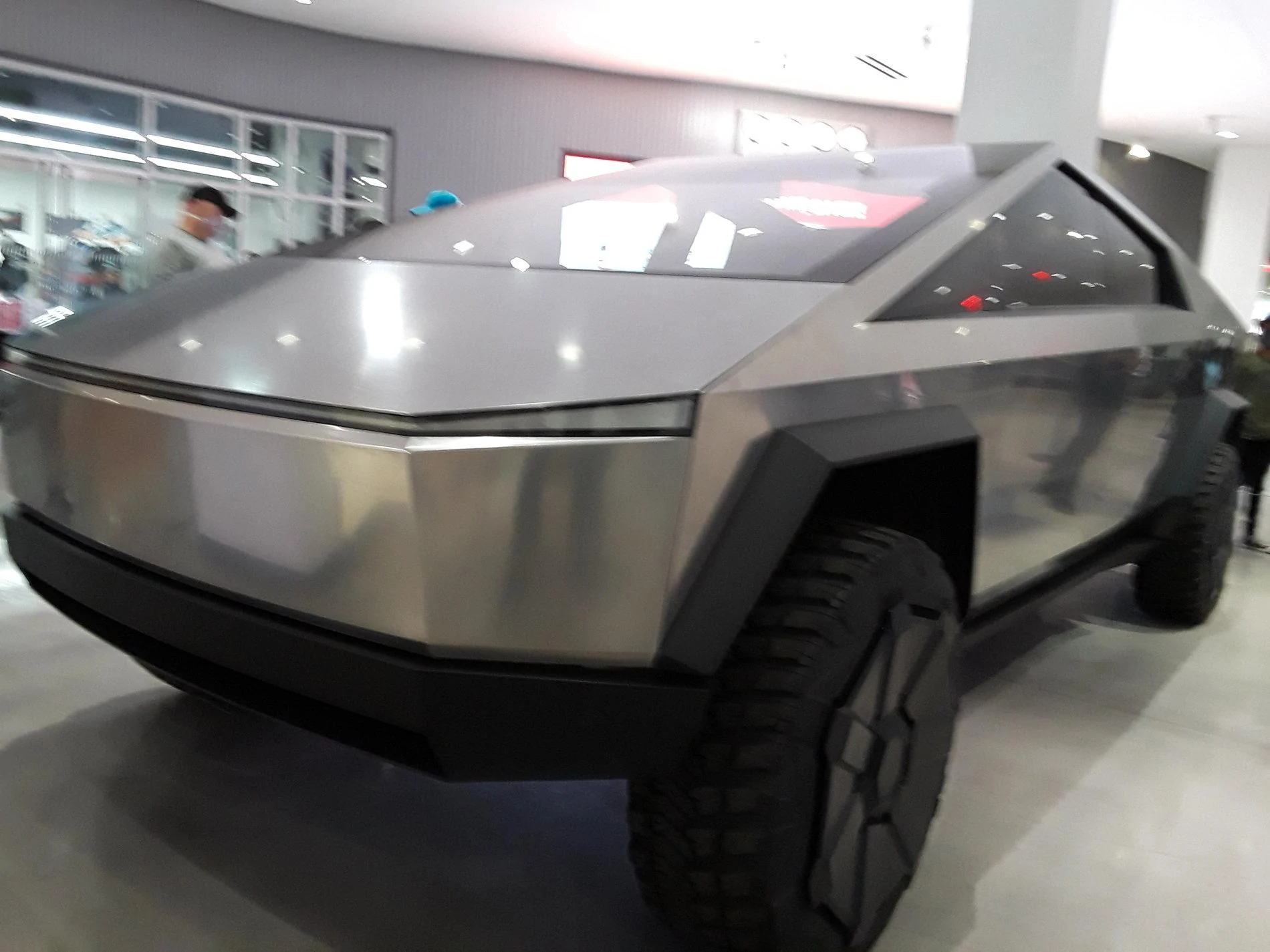 Tesla Cybertruck Cybertruck pics & videos from the Petersen Automotive Museum [Dates Extended Until July 5] 20200621_161525