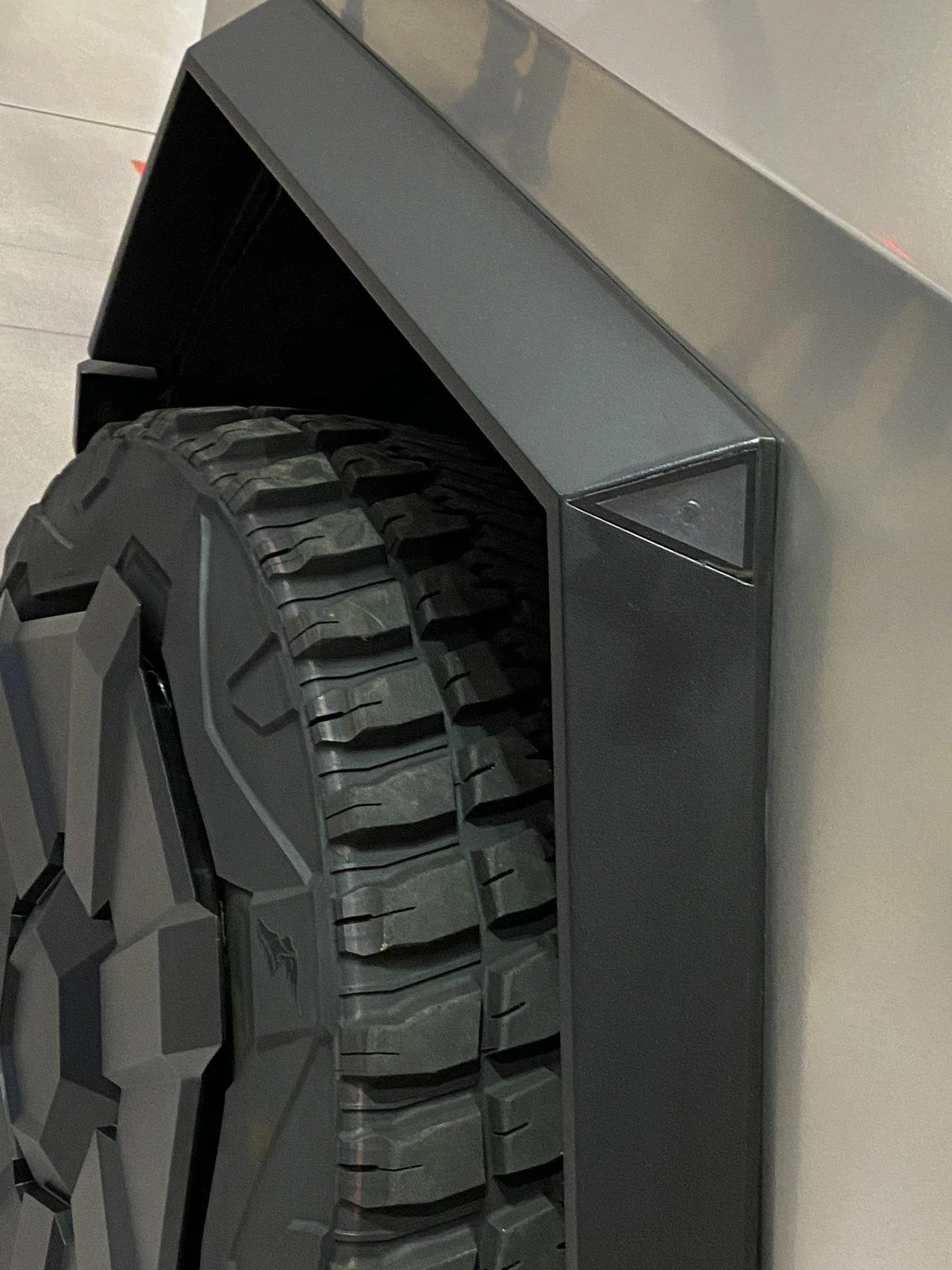Tesla Cybertruck Cybertruck pics & videos from the Petersen Automotive Museum [Dates Extended Until July 5] E46FF4CD-2DE8-47C3-913E-FA072C201FCF