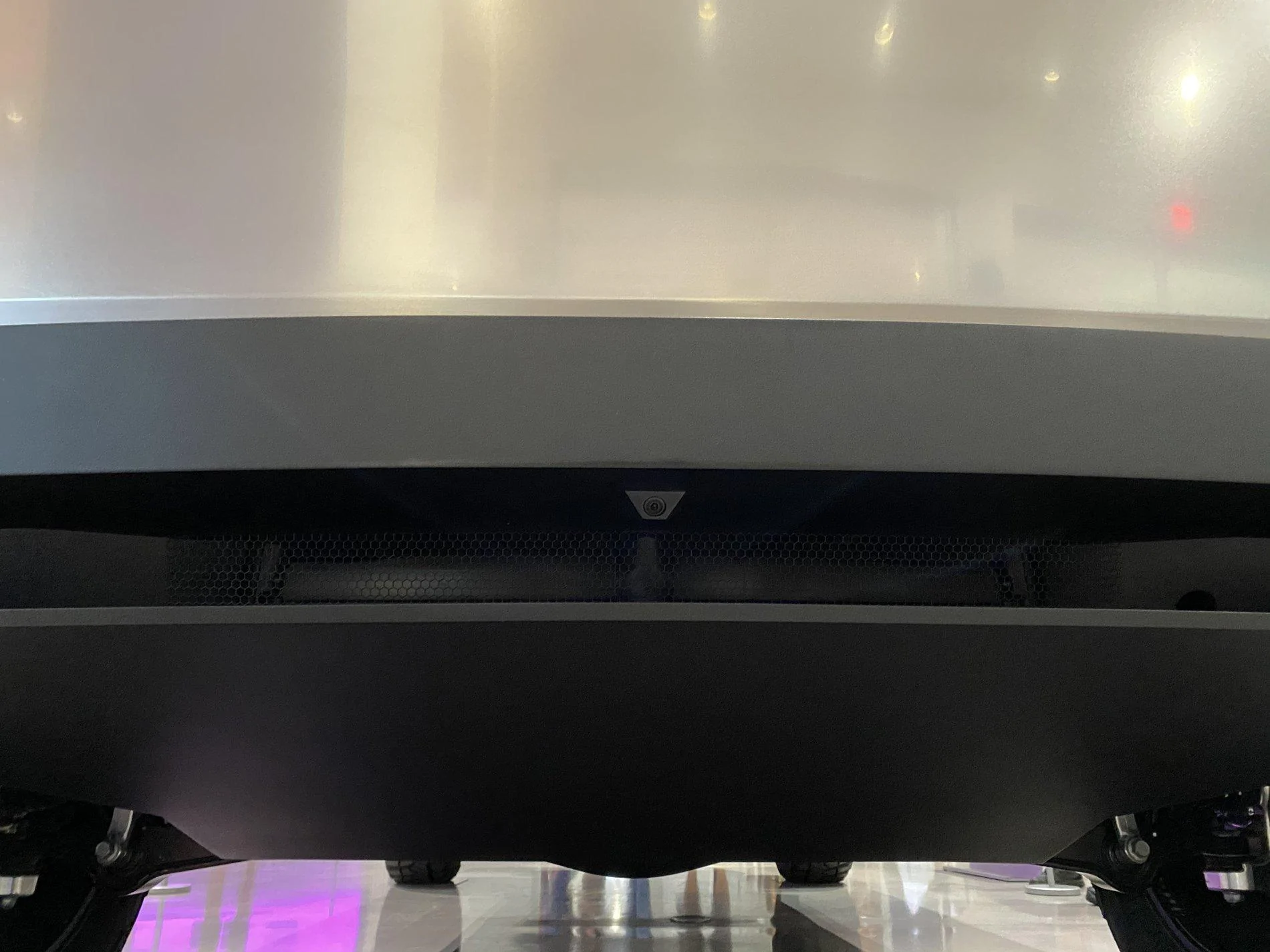 Tesla Cybertruck Cybertruck pics & videos from the Petersen Automotive Museum [Dates Extended Until July 5] 72824E5A-8EF1-4CF4-B098-132151E4583C
