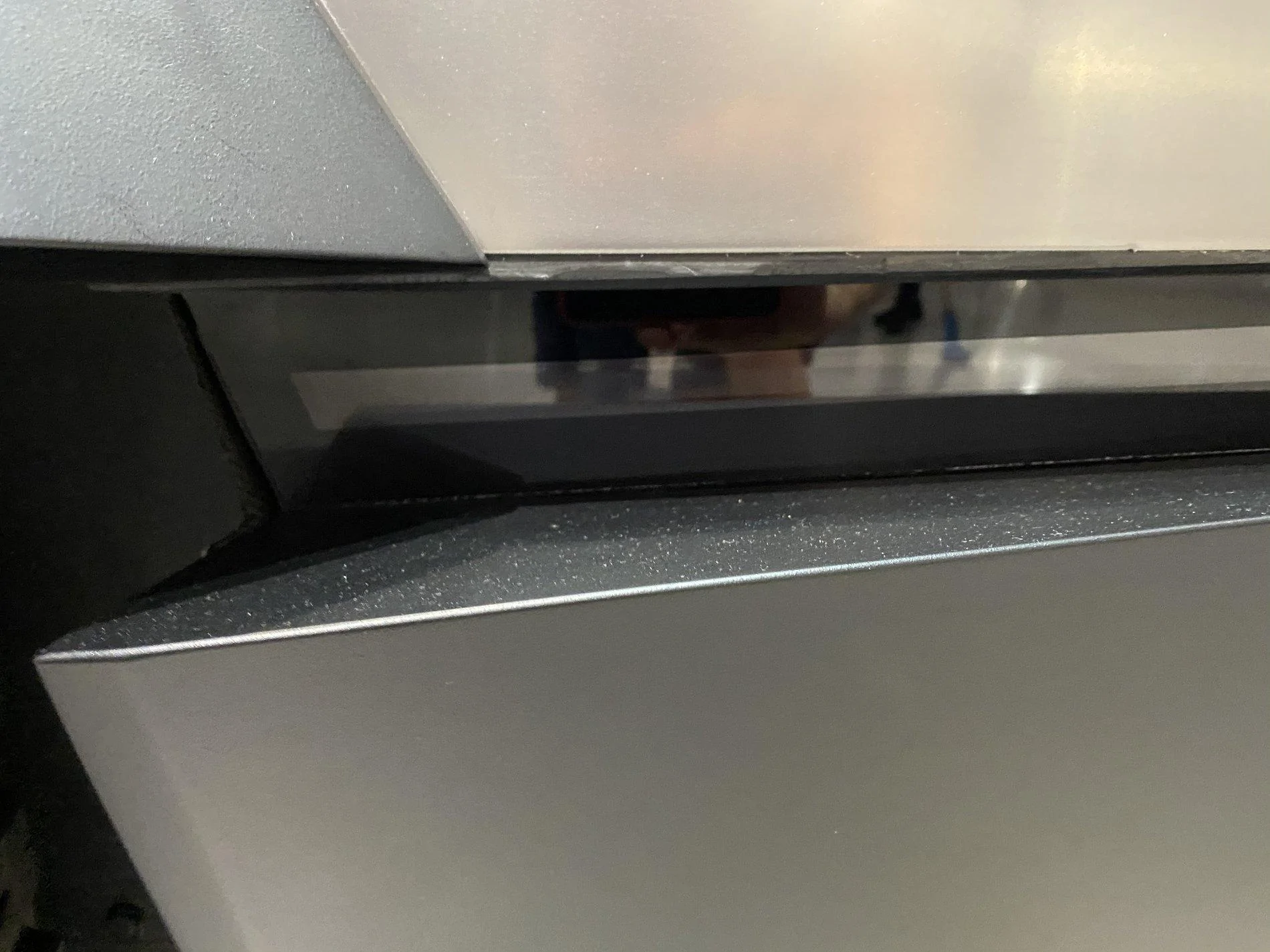 Tesla Cybertruck Cybertruck pics & videos from the Petersen Automotive Museum [Dates Extended Until July 5] 687F004D-11C3-426F-A5FE-A6EE4F98B87A