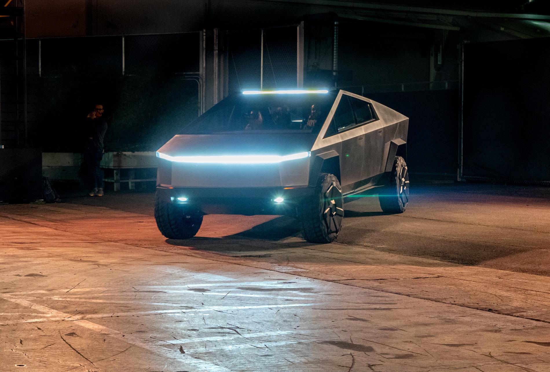 Tesla Cybertruck Headlights tesla-cybertruck-headlights
