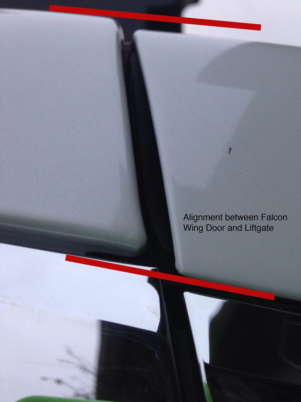 Tesla Cybertruck Is Range king? falcon-wing-lift-gat