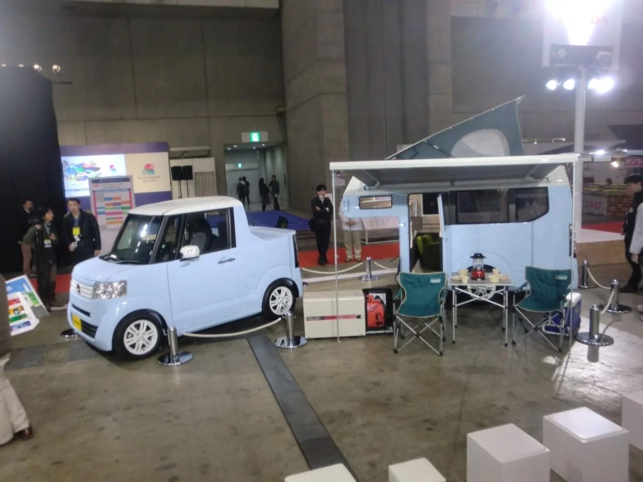 Tesla Cybertruck Smaller size outside US? Honda n-truck