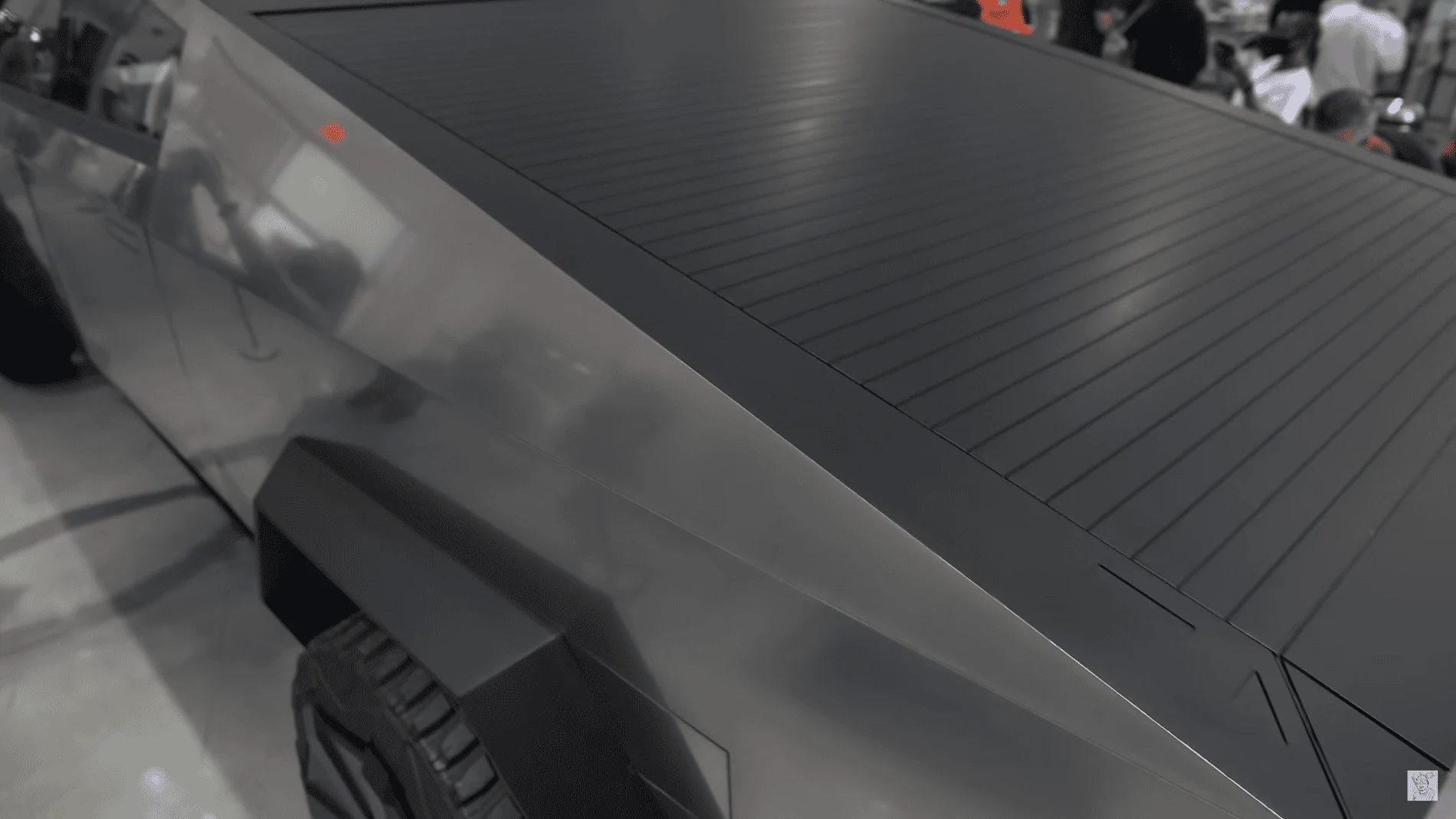 Tesla Cybertruck Lumber rack for carpentry render cybertruck petersen no rack mounts 2