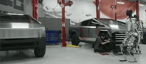 Tesla Cybertruck 🗽 Cybertruck beautiful under NYC lights (update: older video posted) 1684270652688
