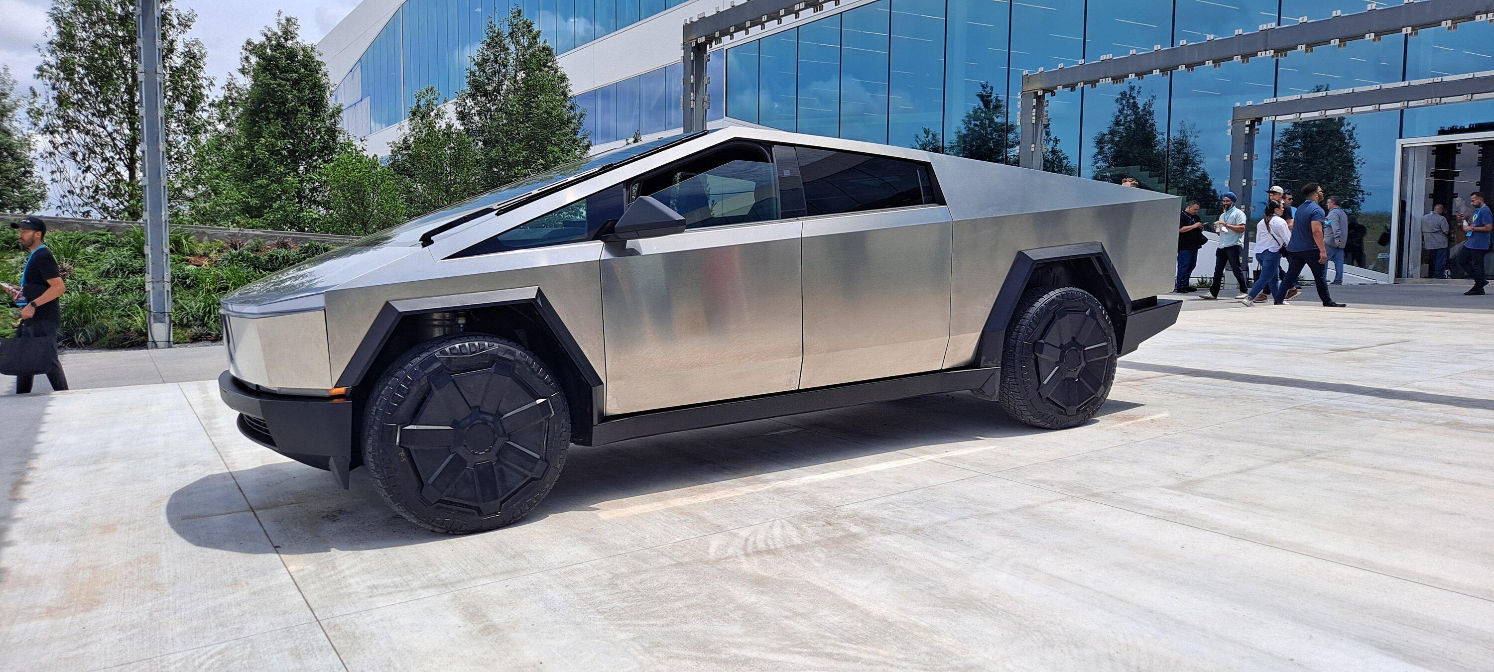 Tesla Cybertruck Cybertruck content & summary from Cyber Roundup 2023 (+ Annual Shareholder Meeting Live Stream) 🍿 20230516_123150