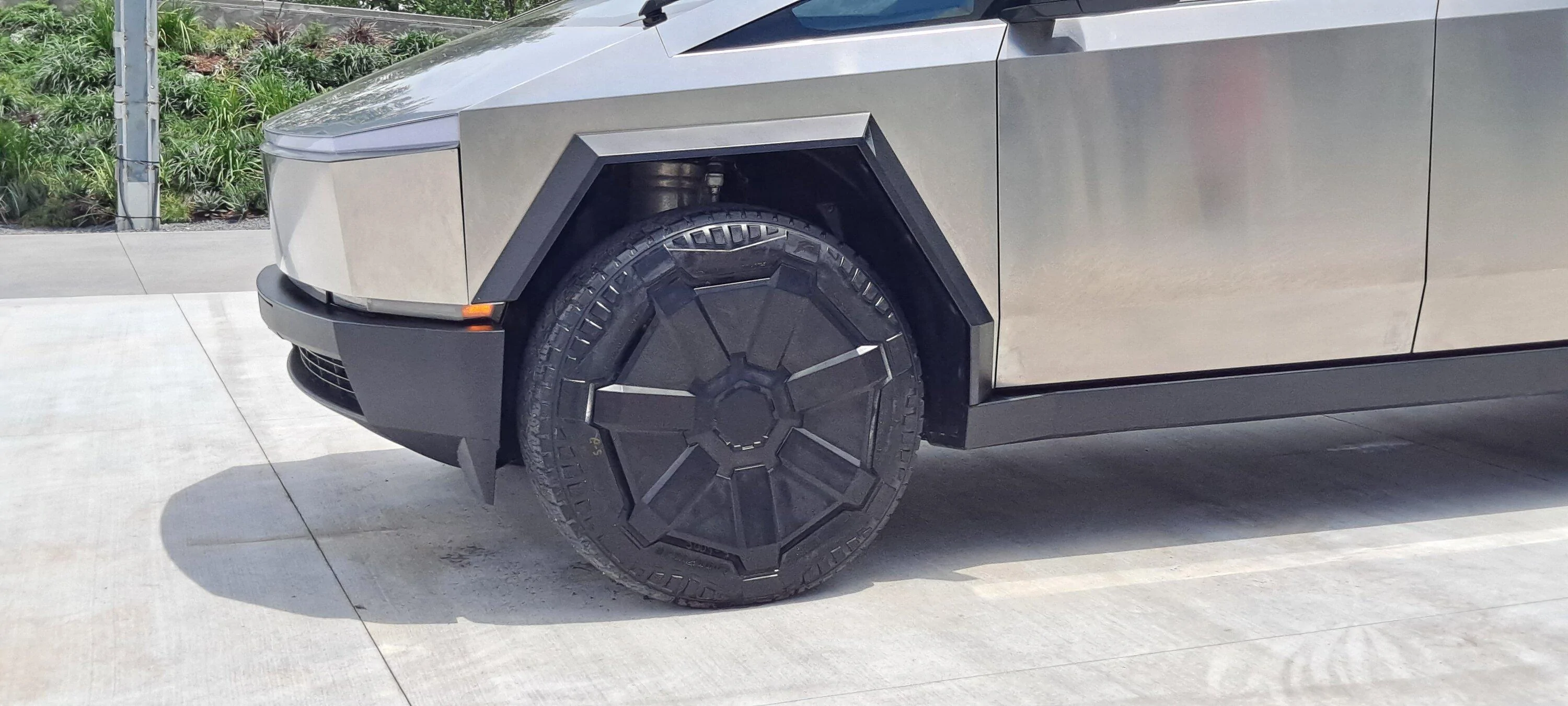 Tesla Cybertruck Cybertruck content & summary from Cyber Roundup 2023 (+ Annual Shareholder Meeting Live Stream) 🍿 20230516_123156
