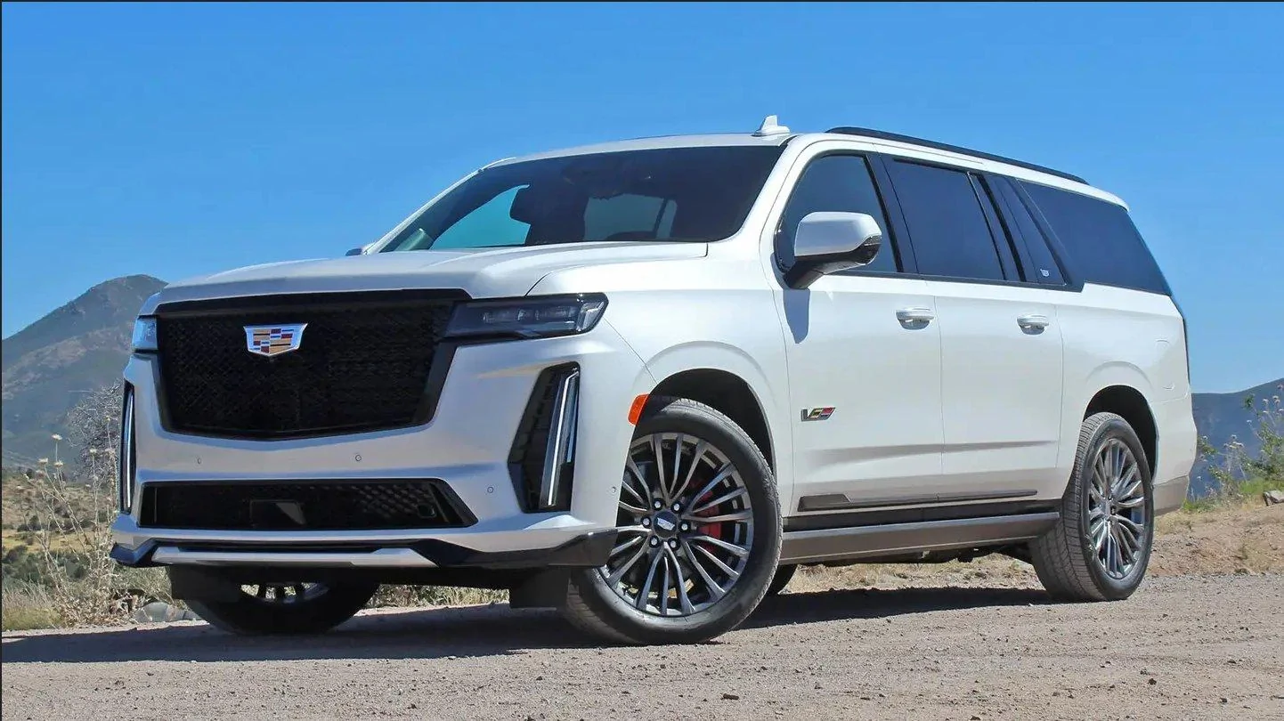 Tesla Cybertruck Cybertruck efficiency vs F150 Lightning efficiency escalad