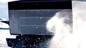 Tesla Cybertruck Cybertruck winter / snow testing photo ❄️ 9FC4FDC7-3AD8-43C6-B891-D18ED56DFD1B