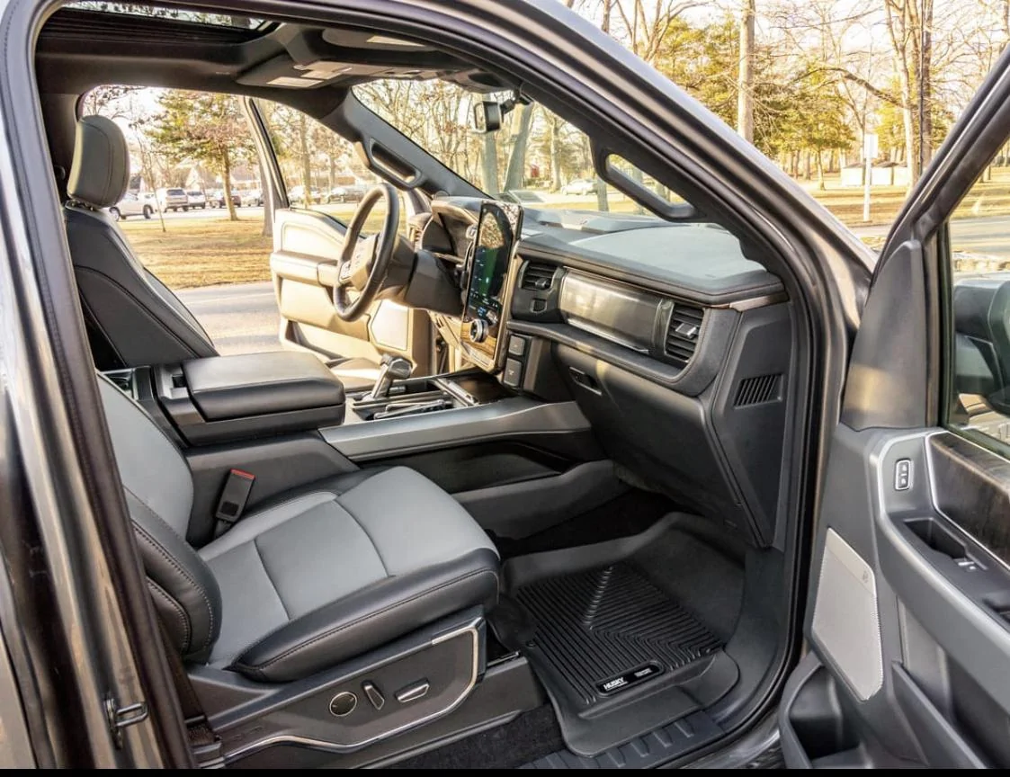 Tesla Cybertruck Leaked interior Cybertruck photo! E1416DB0-EA0B-4B12-9819-A3DC4DFAE549