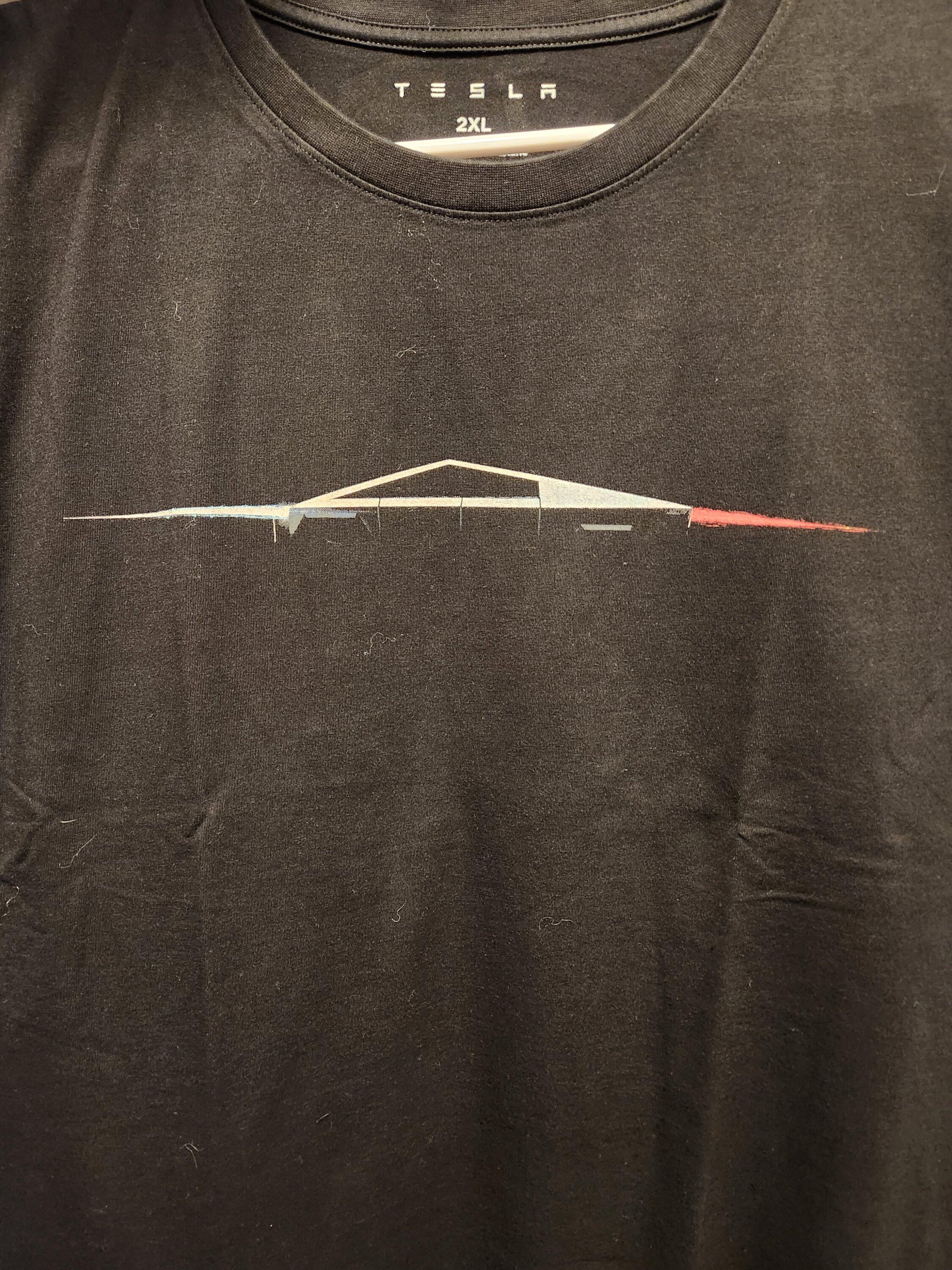 Tesla Cybertruck New shirt who dis 20230527_201326