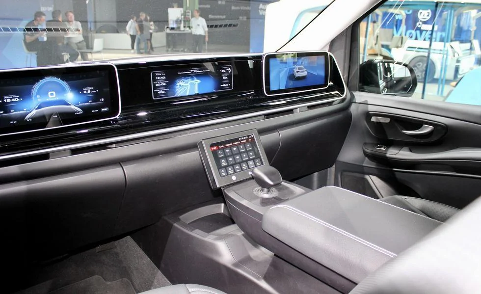 a-debut-joystick-controlled-cockpit-108-1530825069.jpg