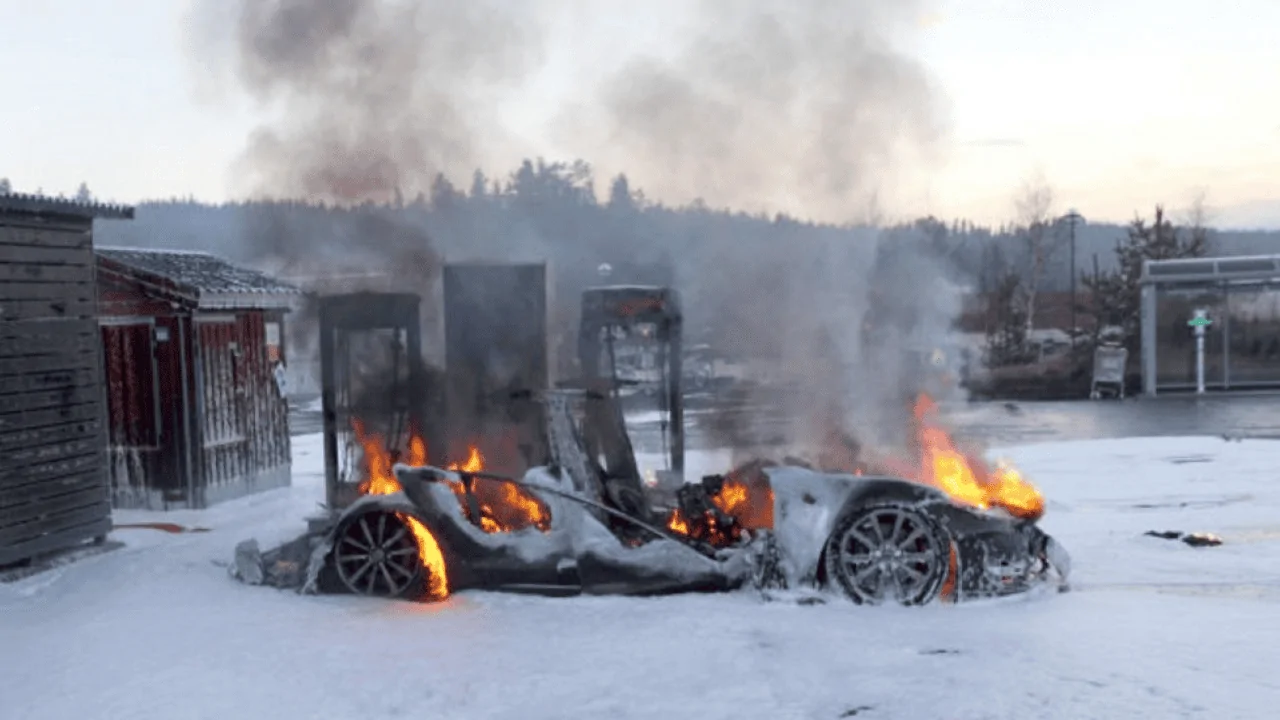 Tesla Cybertruck This is why Cybertruck and Supercharger network will win... Rivian burns down charging at Electrify America 1686078457198