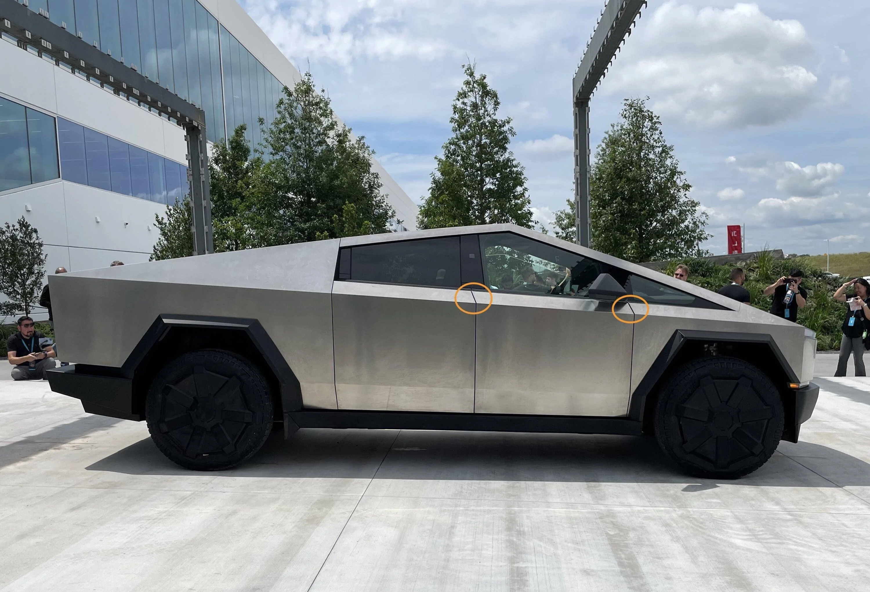 Tesla Cybertruck Slanted upper door panels beta