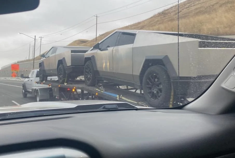 Tesla Cybertruck 2 CybertruckS (plural) Trailered Tow Through Stockton CA! Tesla Cybertruck tow towed towing trailer 1