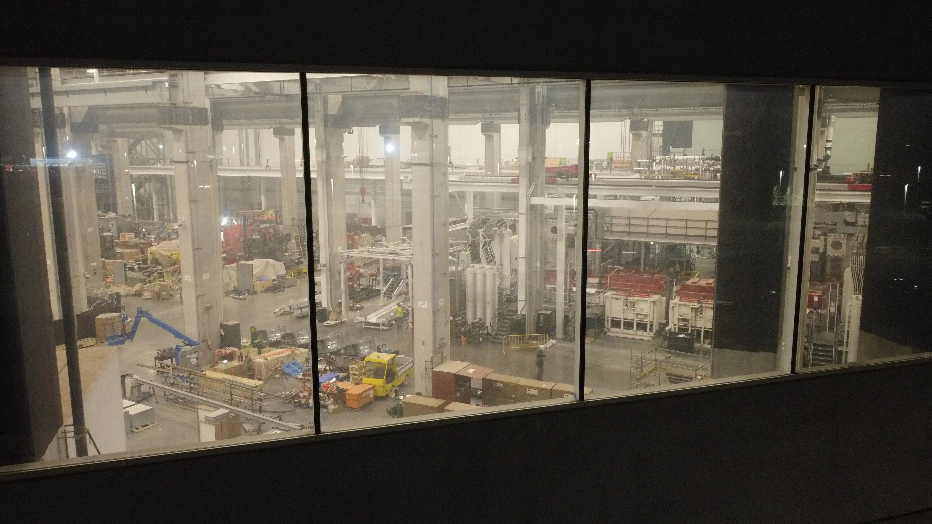 Tesla Cybertruck SURPRISE! Giga Texas windows open again! TWO 9K Giga Presses Are Live and on Display FzT1c06X0AEehgG