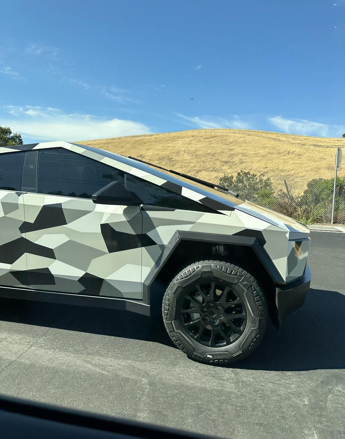 Tesla Cybertruck Cybertruck Wrapped in Urban Camo Spotted! (More Photos & Video Added) dayj1bghhv7b1