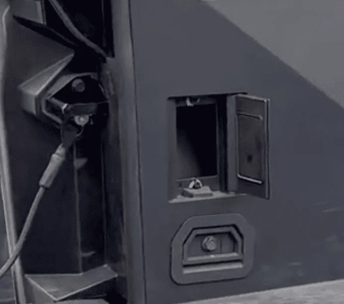 Tesla Cybertruck Franz breaks out Cybertruck for Cars And Coffee @ Petersen! Driving & closeup! Tonneau! 1687784146620