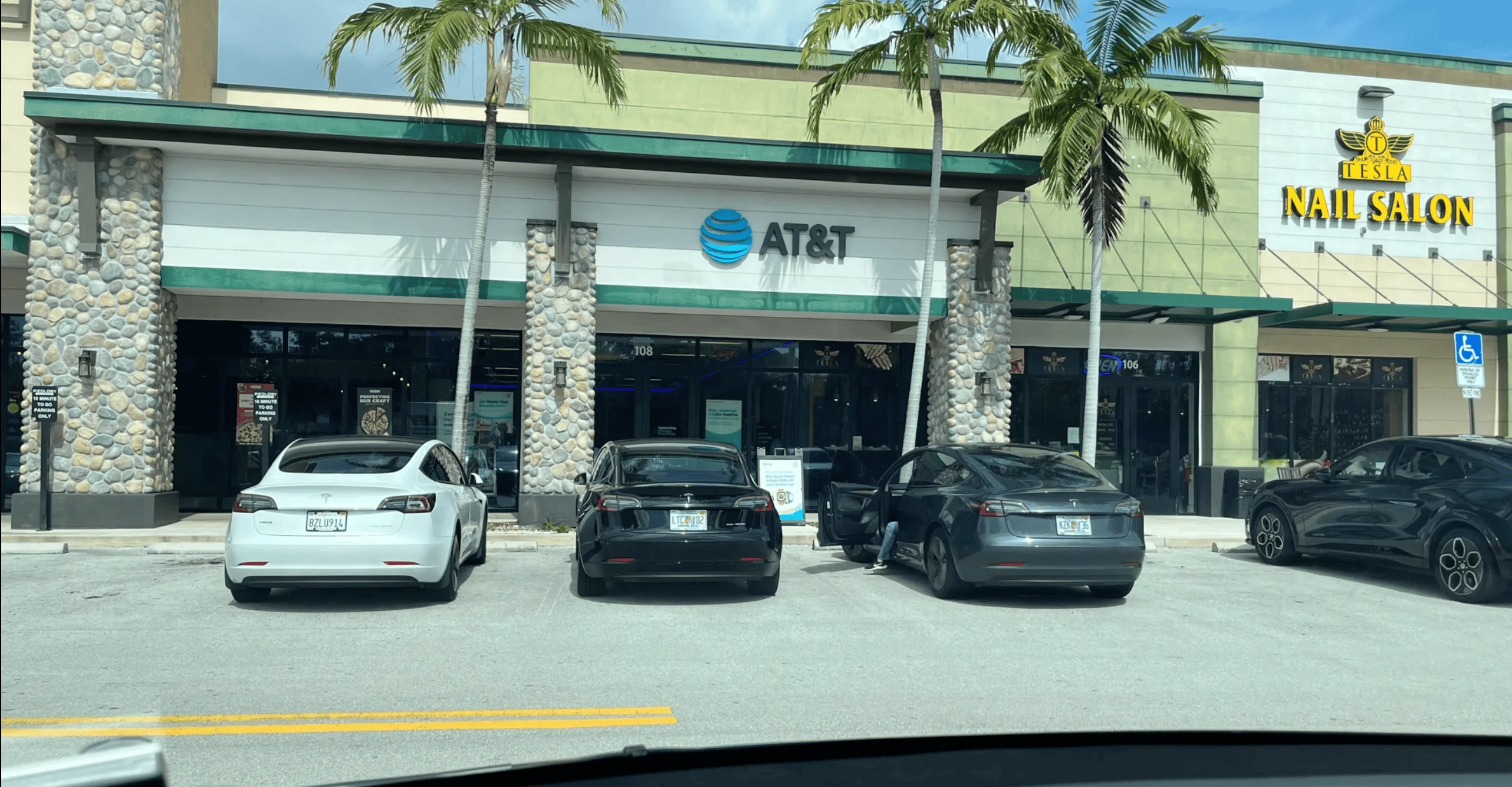 Tesla Cybertruck Tesla Nail Salon? 1687912900893