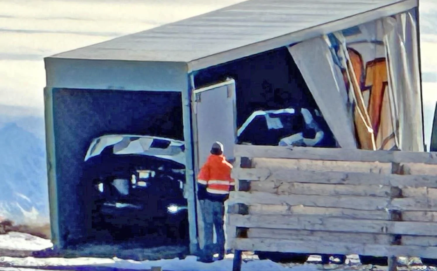 cybertruck winter testing closeup.jpg