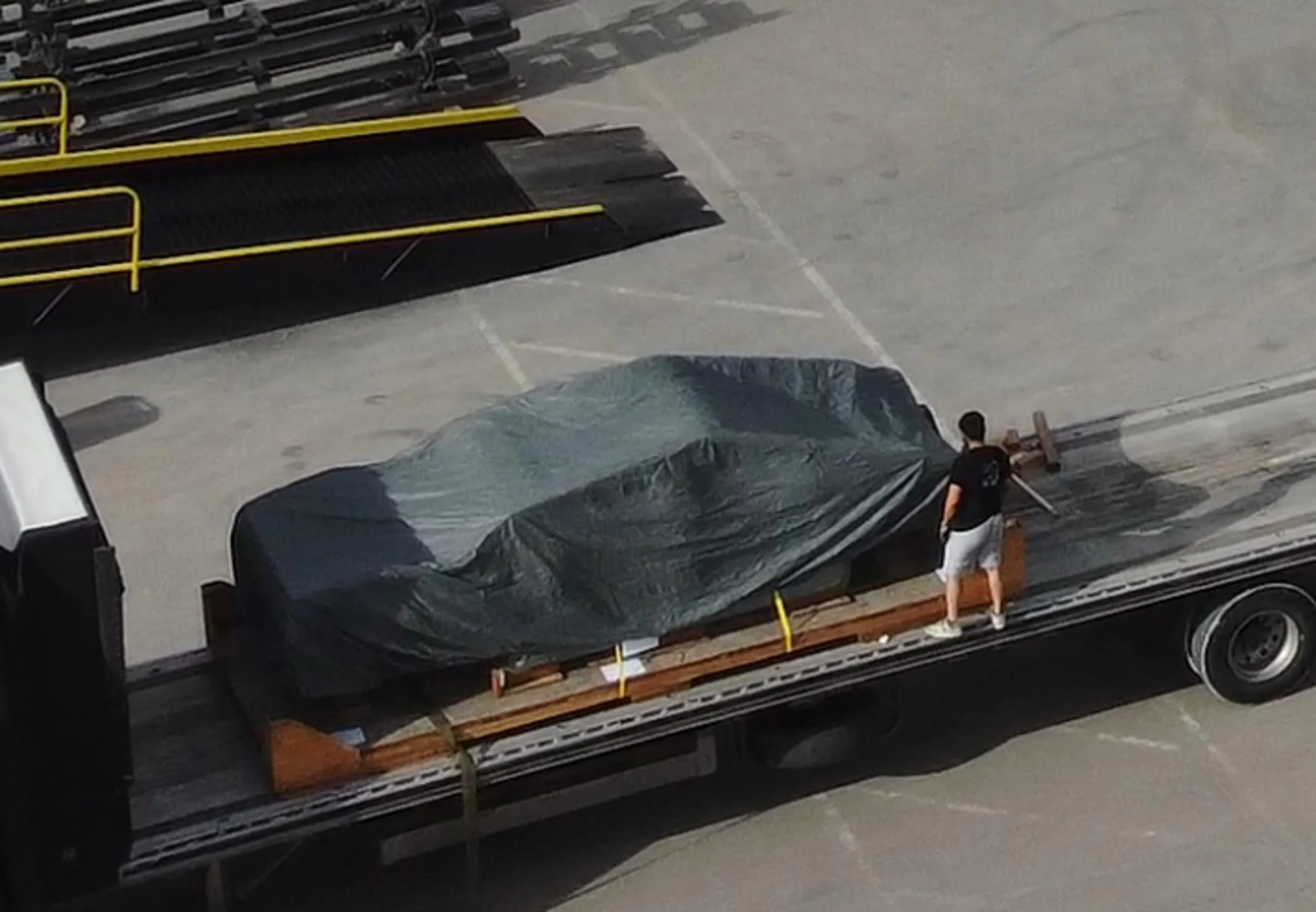 Tesla Cybertruck Cybertruck frame spotted leaving Giga Texas! [6/30/23] 📸 Fz5Hwj0WYAQjmIh