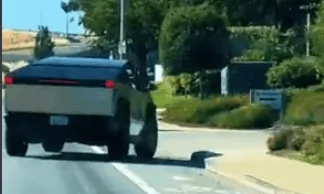 Tesla Cybertruck New videos of Cybertruck on public roads, including brake light bar in action Screenshot 2023-07-05 at 09-33-37 New videos of Cybertruck on public roads including brake li