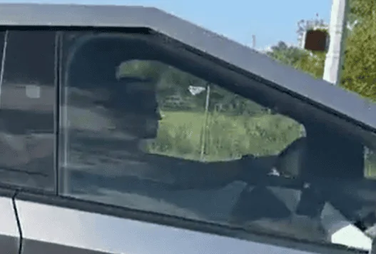 Tesla Cybertruck Elon Drives Cybertruck Around Austin! (7.7.23) 1688859043993