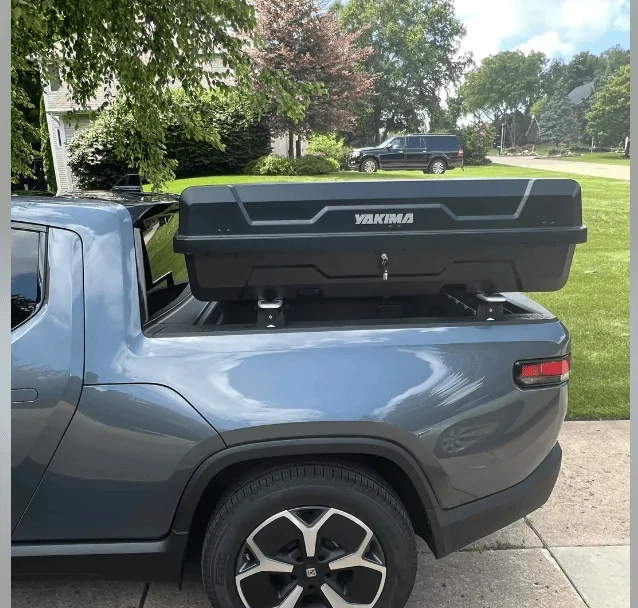 Tesla Cybertruck Mounting anchor points on Cybertruck roof and bed (photo) for racks, parts, accessories 1689016381835