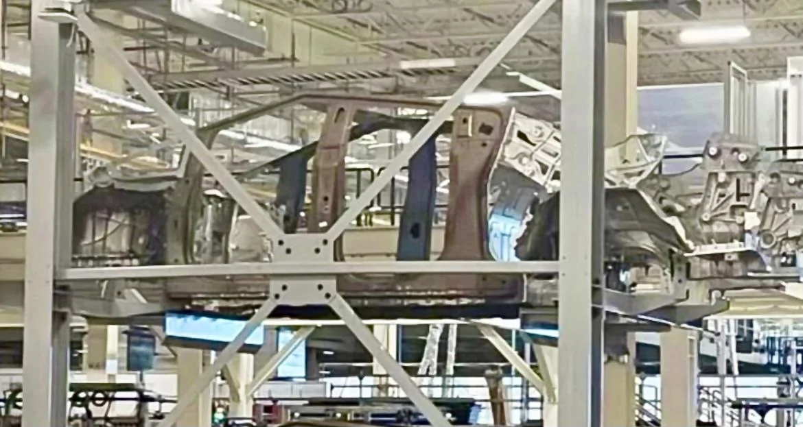 Tesla Cybertruck Cybertruck BIW body-in-white frames with front/rear castings 🤩 [7/11/23] 37AE9D94-D367-4445-8A57-BCAADE5BBD4E