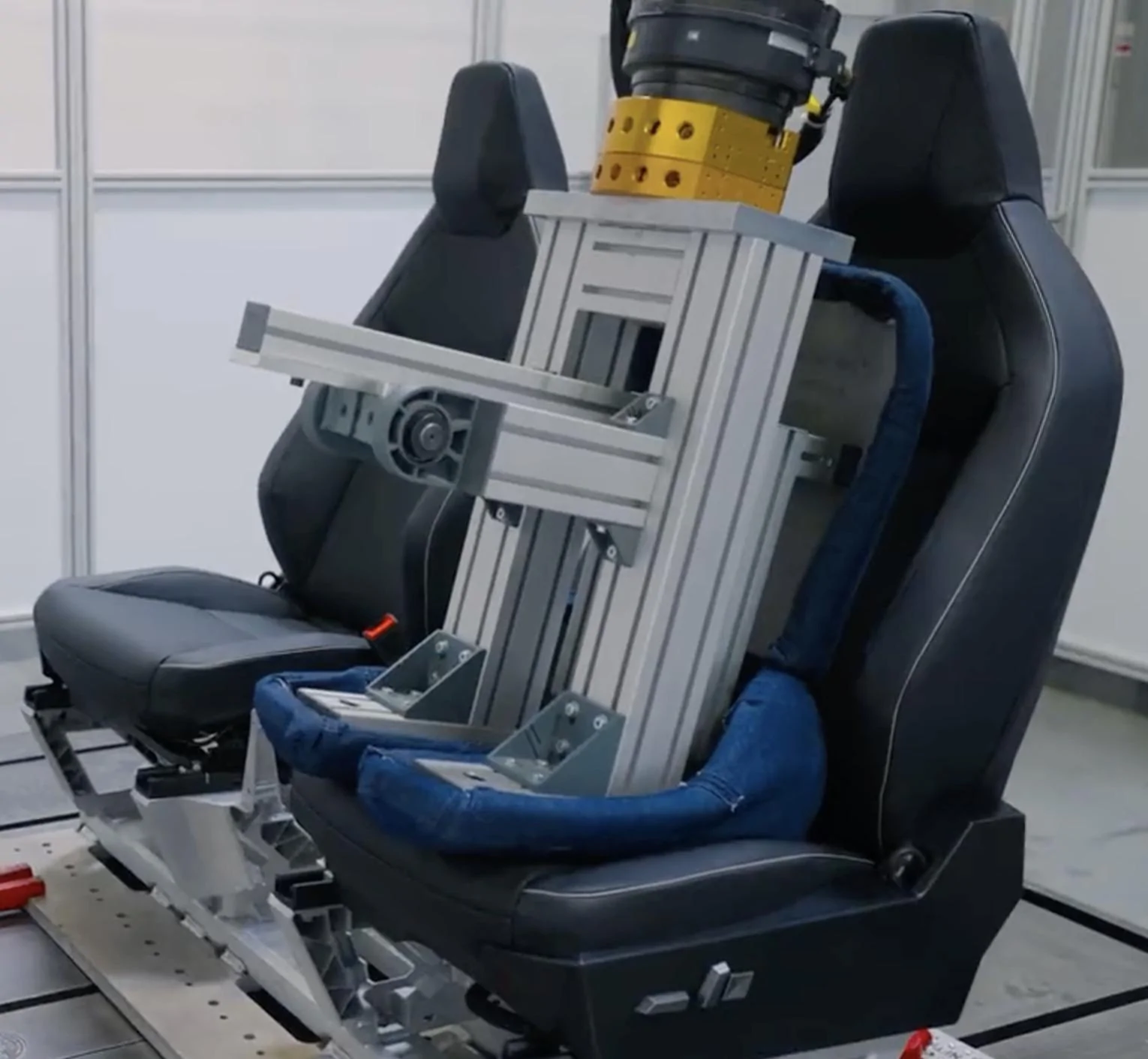 Tesla Cybertruck Cybertruck Front Seats Sneak Peek Video From Tesla's Testing Process 🍑 Tesla Cybertruck front seats 2