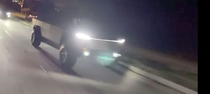 Tesla Cybertruck Videos: Camo Cybertruck BLASTS BY at speed! All lights on! 🚨 [7/17/23] 3d8d306639464070b3d4e8811dd05810