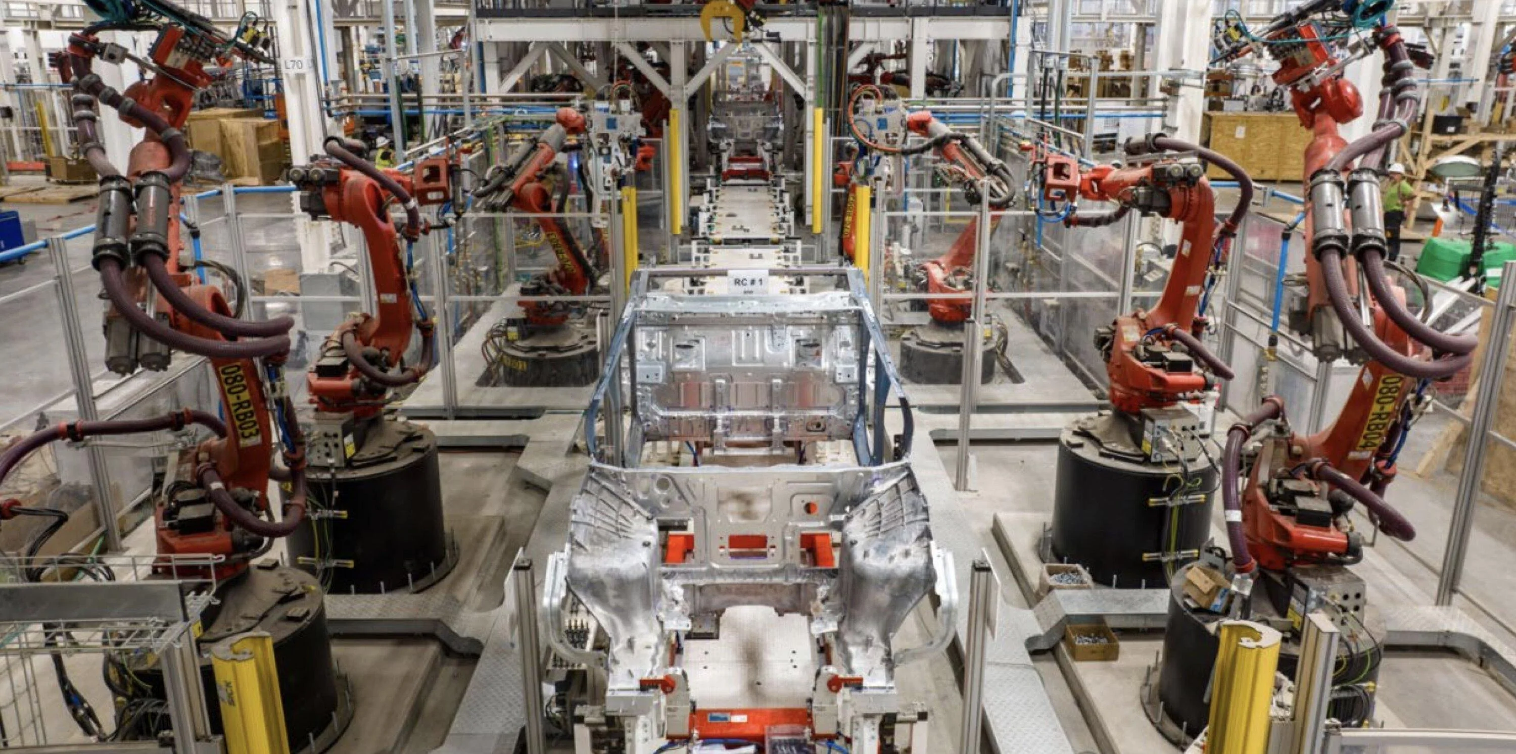 Tesla Cybertruck 📣 News! Cybertruck deliveries on track for this year, sub-19 ft length + 6 ft bed length ++ lots of pics from deck! 1689797291670